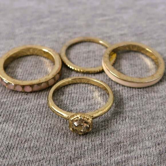 Woman or Teen Back to School Rings Set of Four Costume Jewelry Gold Tone Value - Picture 5 of 6